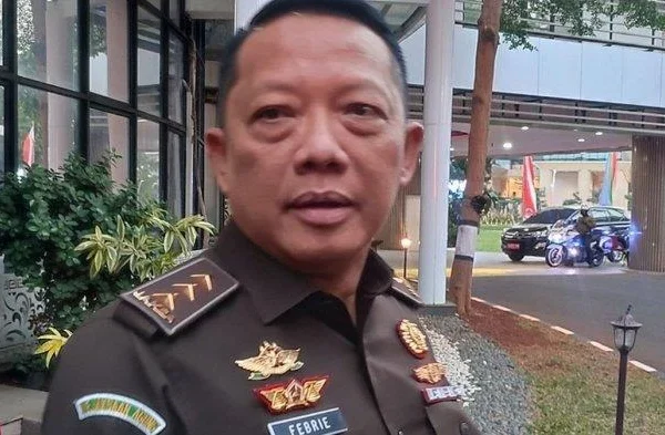 Kejagung Jemput Paksa Pejabat Pertamina Terkait Kasus Korupsi Minyak Mentah Dr Febrie Adriansyah