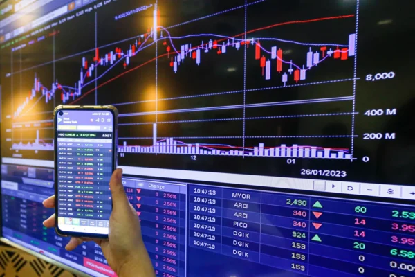 IHSG Melemah ke 6.788, Sektor Teknologi Jadi Pengecualian Pelemahan IHSG