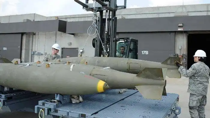 Pengiriman-bom-MK-84