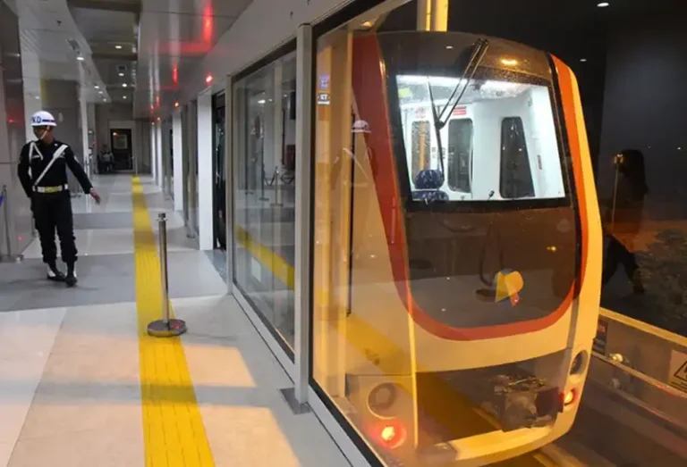 Skytrain-Bandara