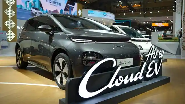Wuling-Cloud-EV-2