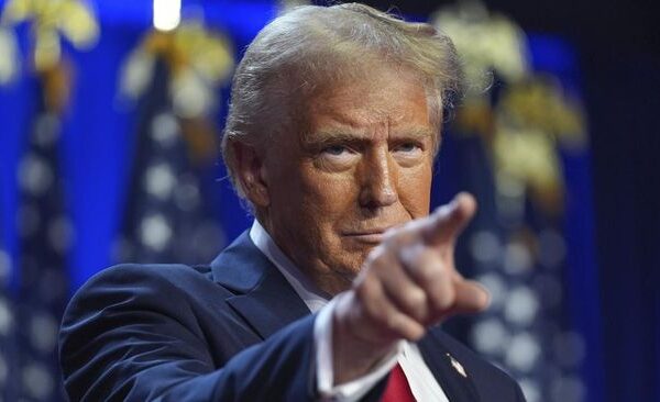 Trump & Elon Musk PHK Ribuan ASN, Ada Apa? donaldtrump