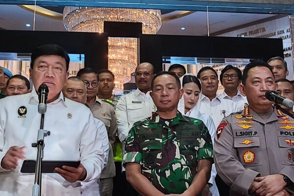 66.700 Prajurit TNI Diterjunkan untuk Pengamanan Lebaran 2025 Agus Subiyanto