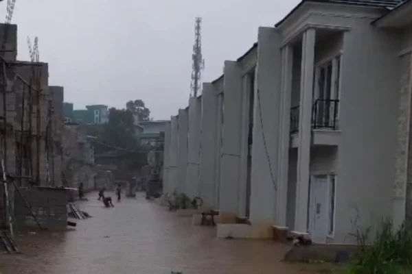 Banjir Rendam 28 RT di Jakarta, Ketinggian Air Capai 150 Sentimeter Banjir