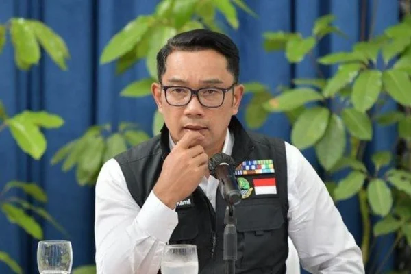 KPK Geledah Rumah Ridwan Kamil di Bandung Terkait Kasus Korupsi Bank BJB Penggeledahan rumah Ridwan Kamil