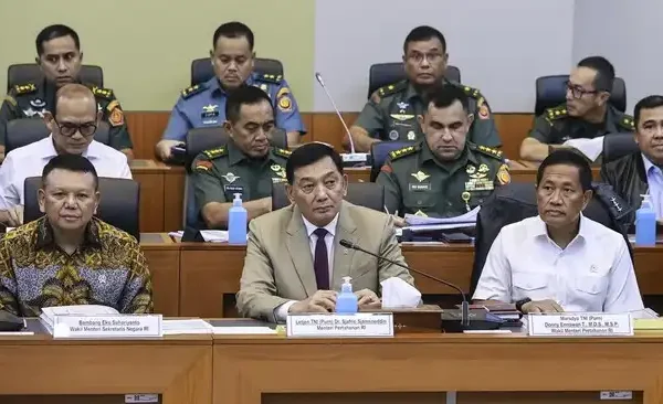 RUU TNI Revisi: 16 Jabatan Sipil Kini Bisa Dijabat Prajurit Aktif Revisi UU TNI 2025