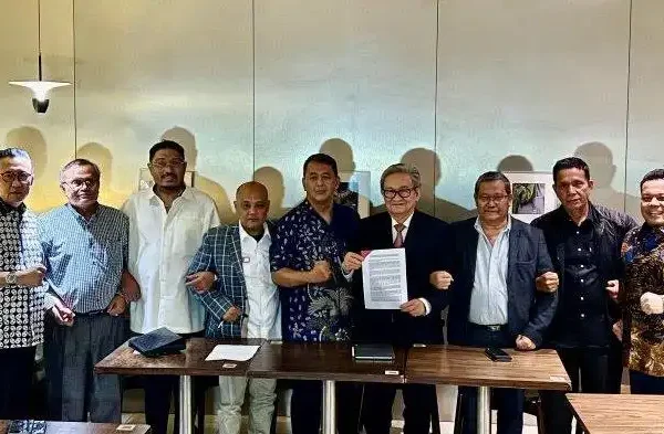 Kasus Febri Diansyah: Organisasi Advokat Desak DPR Lindungi Profesi Pengacara organisasi advokat DPR