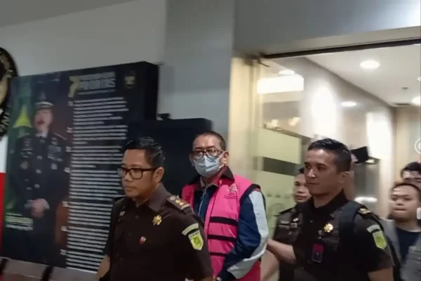 Dewan Pers Minta Kejagung Tempuh Jalur Etik Sebelum Tersangkakan Direktur JAK TV Direktur Pemberitaan JAK TV