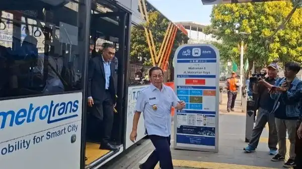 Gubernur Pramono Anung Tak Naik Transportasi Umum ke DPR karena Waktu Mepet Pramono Anung