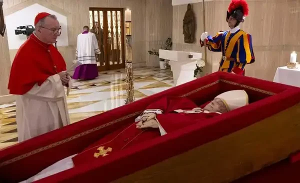 Kardinal Pietro Parolin Dijagokan Jadi Paus Baru Jelang Conclave Jenazah Paus Fransiskus