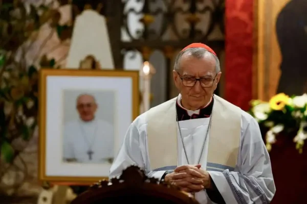 Tagle dan Parolin Dituduh Gagal Tangani Kasus Seksual Jelang Pemilihan Paus Kardinal