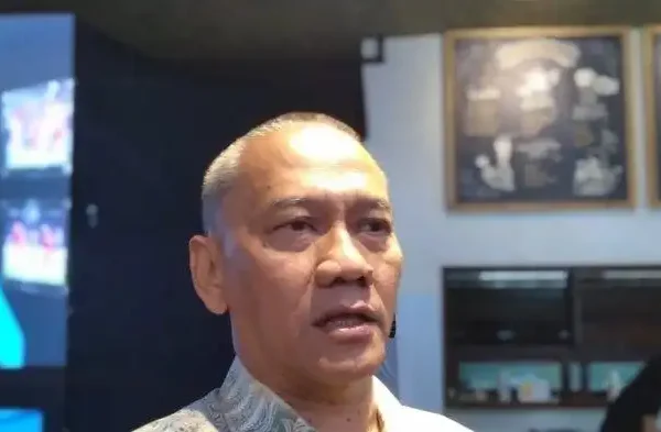 Dampak Perang Tarif dan Rupiah Melemah Terhadap Industri Otomotif Indonesia Kukuh Kumara