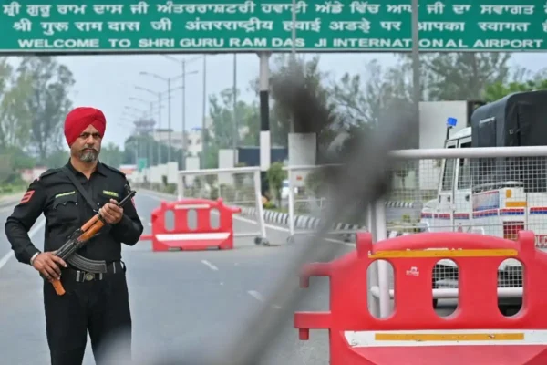 India Tutup 24 Bandara Imbas Konflik Terburuk dengan Pakistan Sejak Dekade Terakhir Personel India