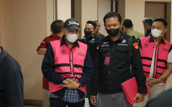 Bos Bank DKI dan Bank BJB Terseret Kasus Korupsi Kredit Rp3,58 Triliun ke Sritex Tersangka Korupsi Kredit Sritex