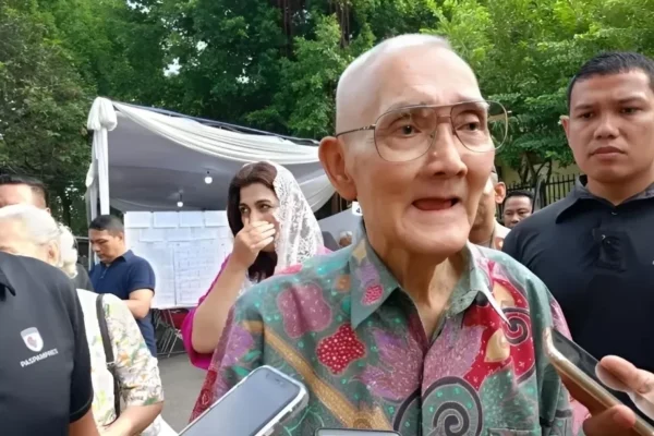 Try Sutrisno Dukung Pemakzulan Gibran: Demi Selamatkan Bangsa, Bukan Sekadar Politik Try Sutrisno