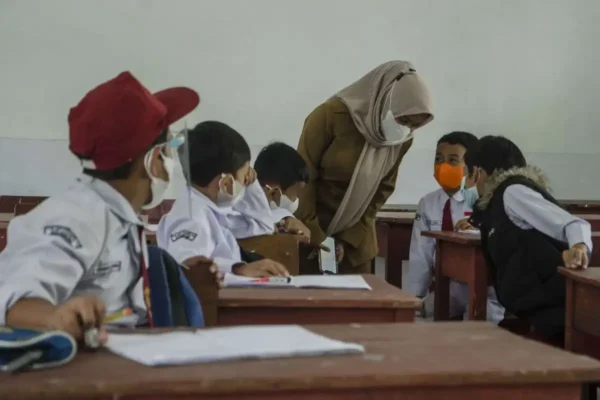 Guru Honorer Dapat Bantuan Rp 300.000 dari Prabowo, Cair Mulai Juni 2025 Ilustrasi guru honorer