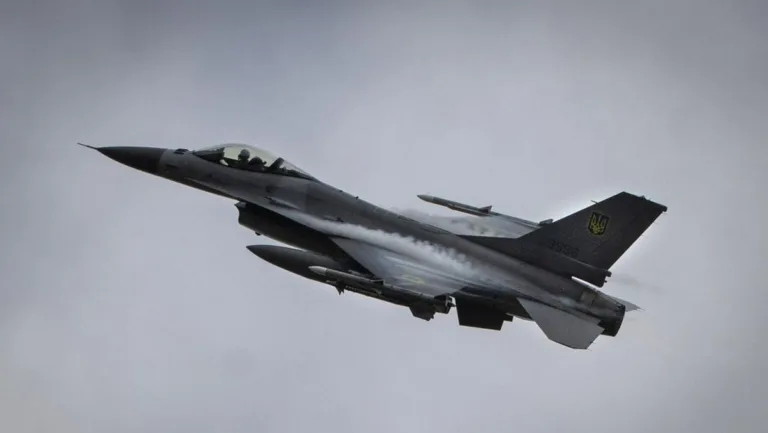 Jet-Tempur-F-16