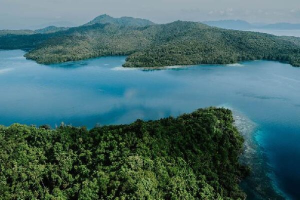 Izin Tambang Nikel di Raja Ampat Terbit Sebelum Era Bahlil, Kini Dihentikan Sementara Pulau Batang Pele