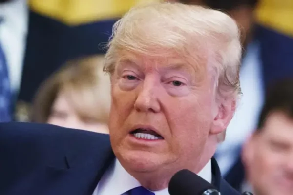 Upaya Pemakzulan Donald Trump Gagal di DPR AS Upaya Pemakzulan Trump