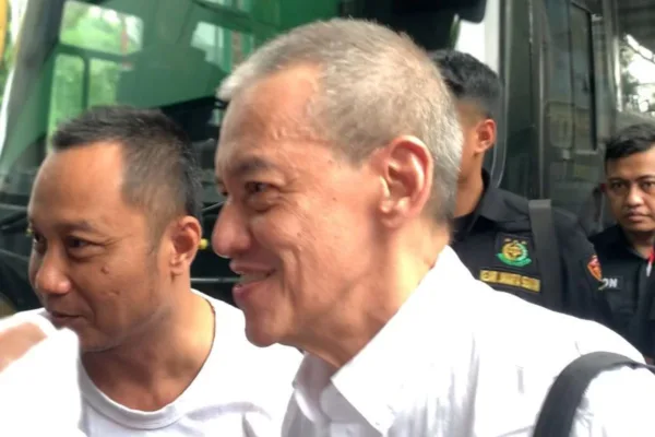 Sidang Fariz RM Berlanjut, Pengacara Ajukan Rehabilitasi Kedua Fariz RM