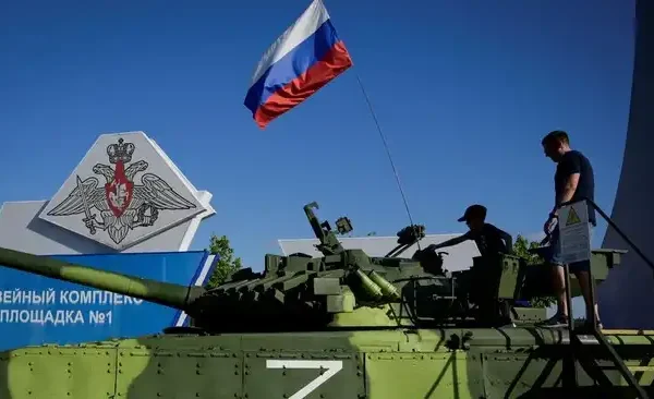 Korea Utara Dituding Pasok 40% Amunisi Rusia Ilustrasi senjata militer rusia