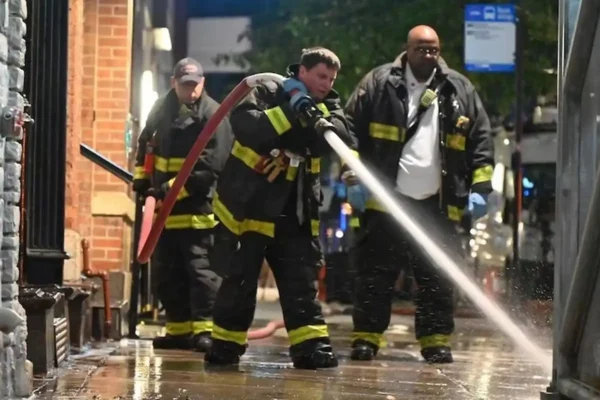 Penembakan Massal Chicago Tewaskan 4 Orang dan 14 Luka Insiden Penembakan Massal Chicago
