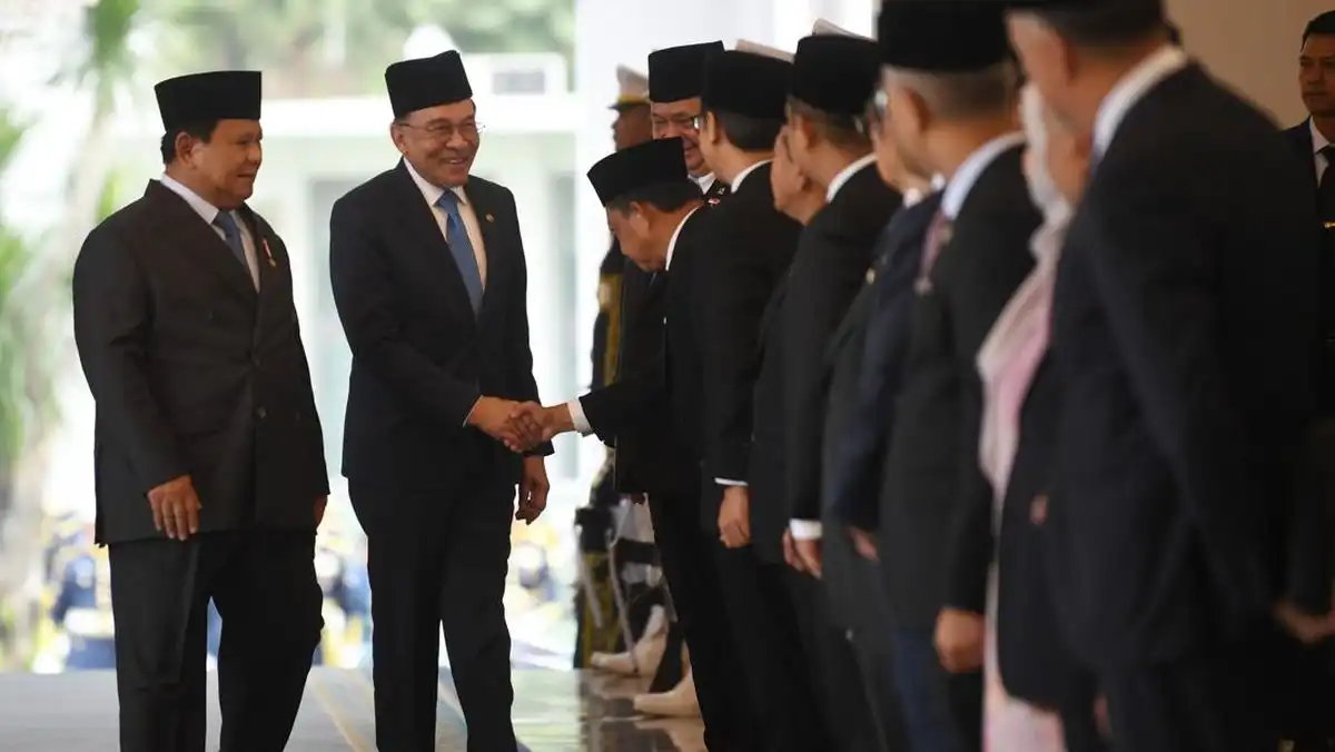 PM Anwar