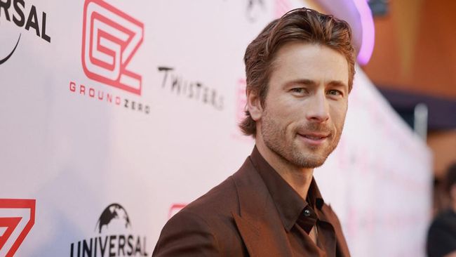 Glen Powell