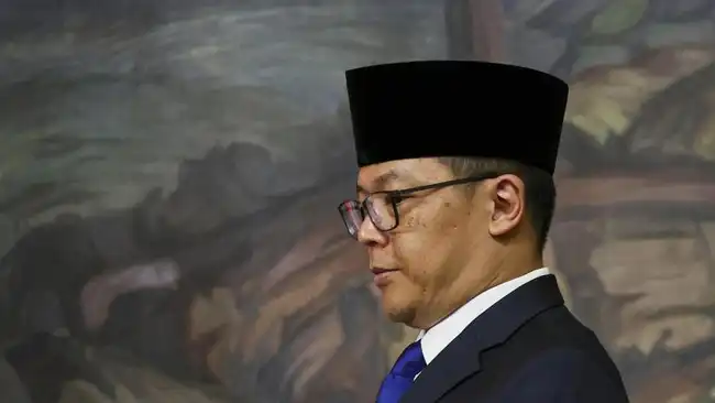 Menlu Sugiono