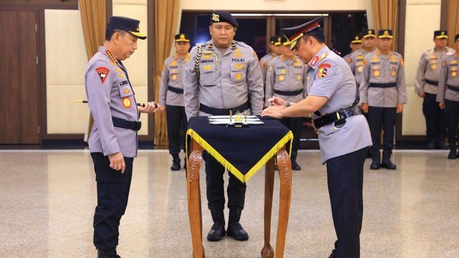 Pelantikan Dedi Prasetyo