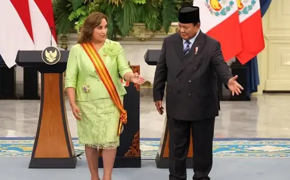 Prabowo Subianto dan Presiden Peru Dina Boluarte