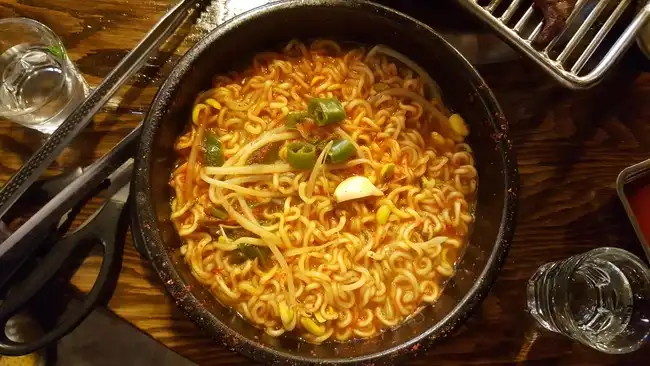 Ilustrasi Indomie Soto Banjar