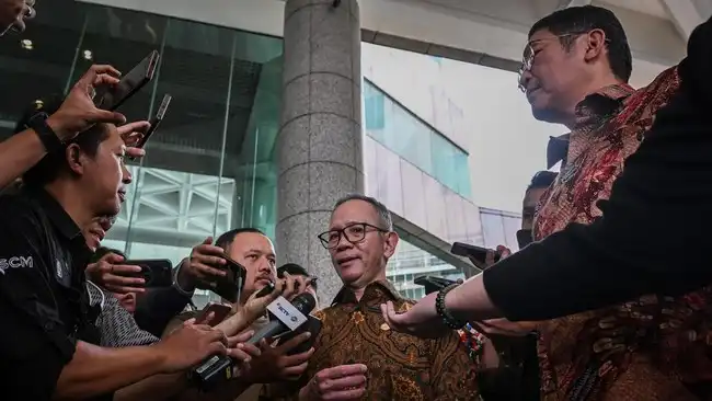 Sejumlah pejabat tinggi Otoritas Jasa Keuangan