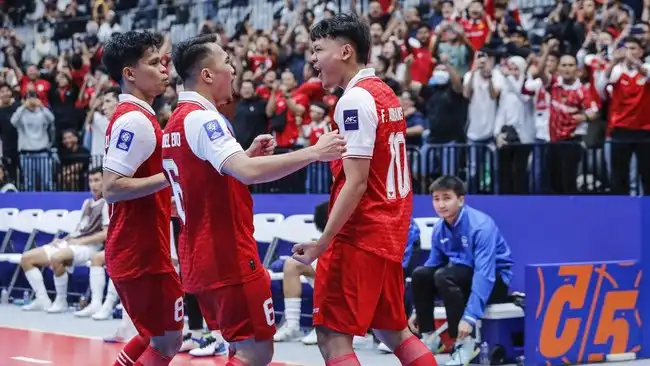 Selebrasi pemain Indonesia Firman Ardhiansyah