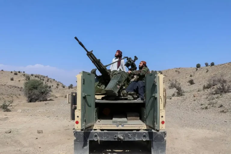 Personel keamanan Taliban
