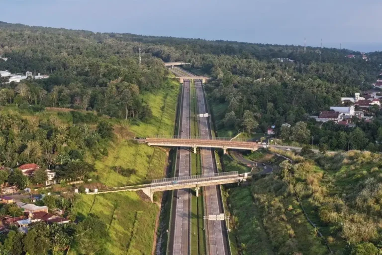 Ilustrasi jalan tol