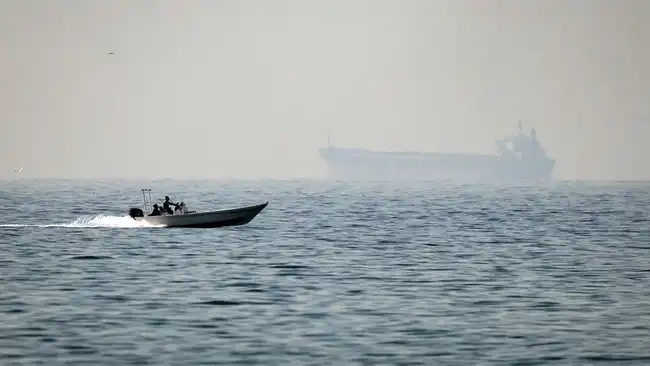 Ilustrasi Blokade Selat Hormuz