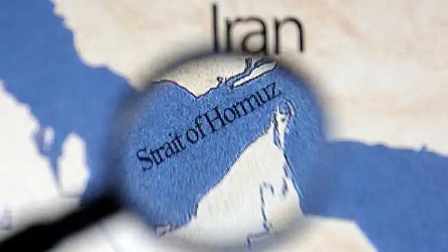 Ilustrasi Selat Hormuz