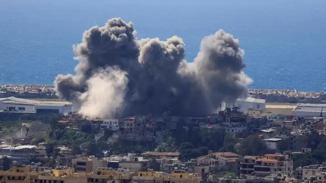 Israel Bombardir Lebanon