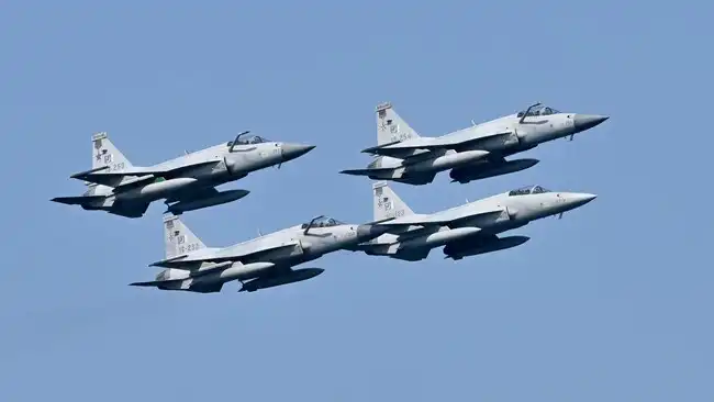 jet tempur JF-17 Thunder Block III