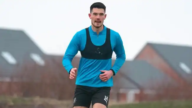 Elkan Baggott