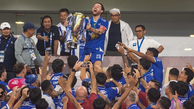 Kapten Persib Bandung Marc Klok