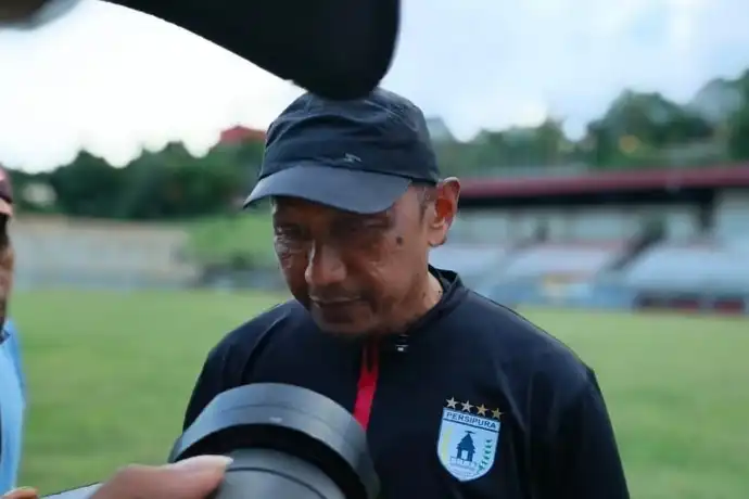 Pelatih Persipura Rahmad Darmawan