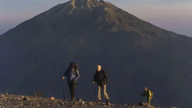 Ilustrasi Gunung Merapi