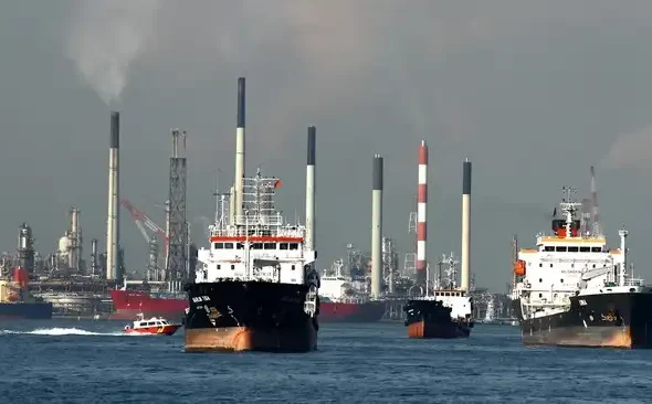Ilustrasi Tanker Minyak