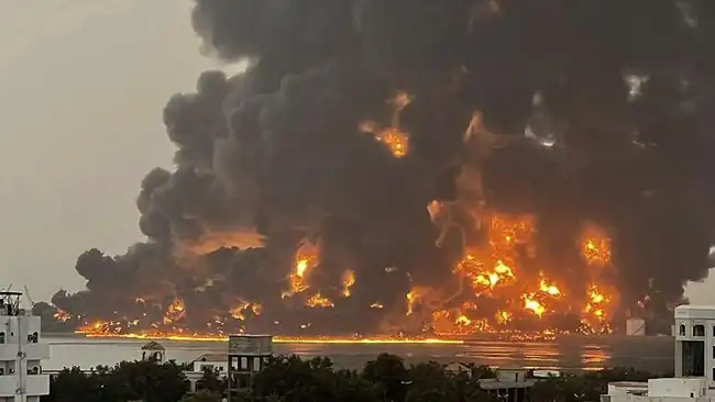 Arab Saudi menyerang sejumlah situs militer Houthi