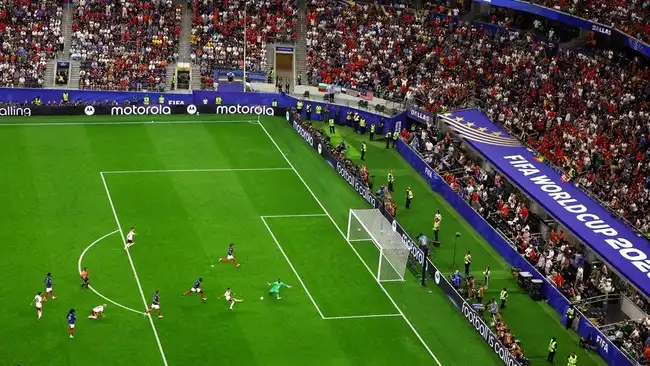 Dua gol Spanyol