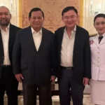 Prabowo Subianto bersama mantan Perdana Menteri Thailand Thaksin Shinawatra