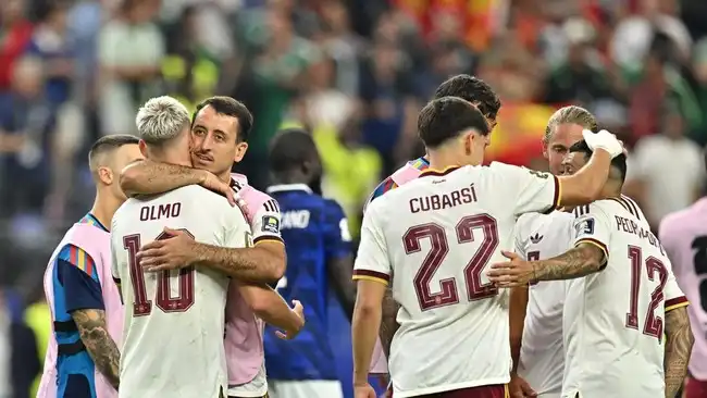 Spanyol mengalahkan Prancis