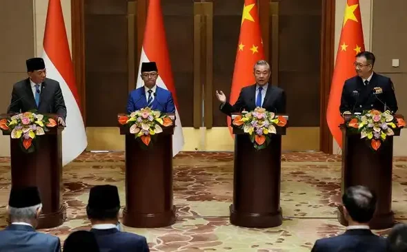 Menhan dan Menlu RI-China